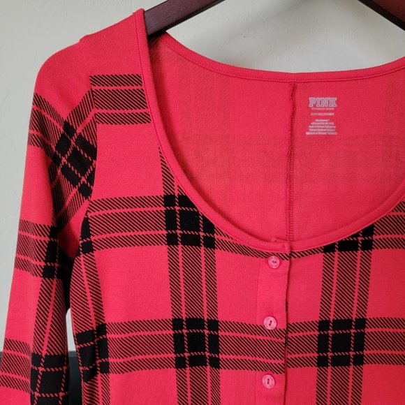 PINK Victoria's Secret One Piece Plaid Christmas Sleeper Pajama - Picture 4 of 13